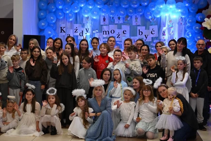 Zamiast czarownic i duchów - wybrali świętych. Pod Iławą pokazali, że jest alternatywa dla Halloween [ZOBACZ ZDJĘCIA]
